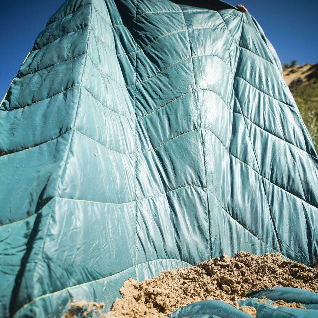 Backcountry Puffy 2 Person Blanket - Sea Moss - Image 13