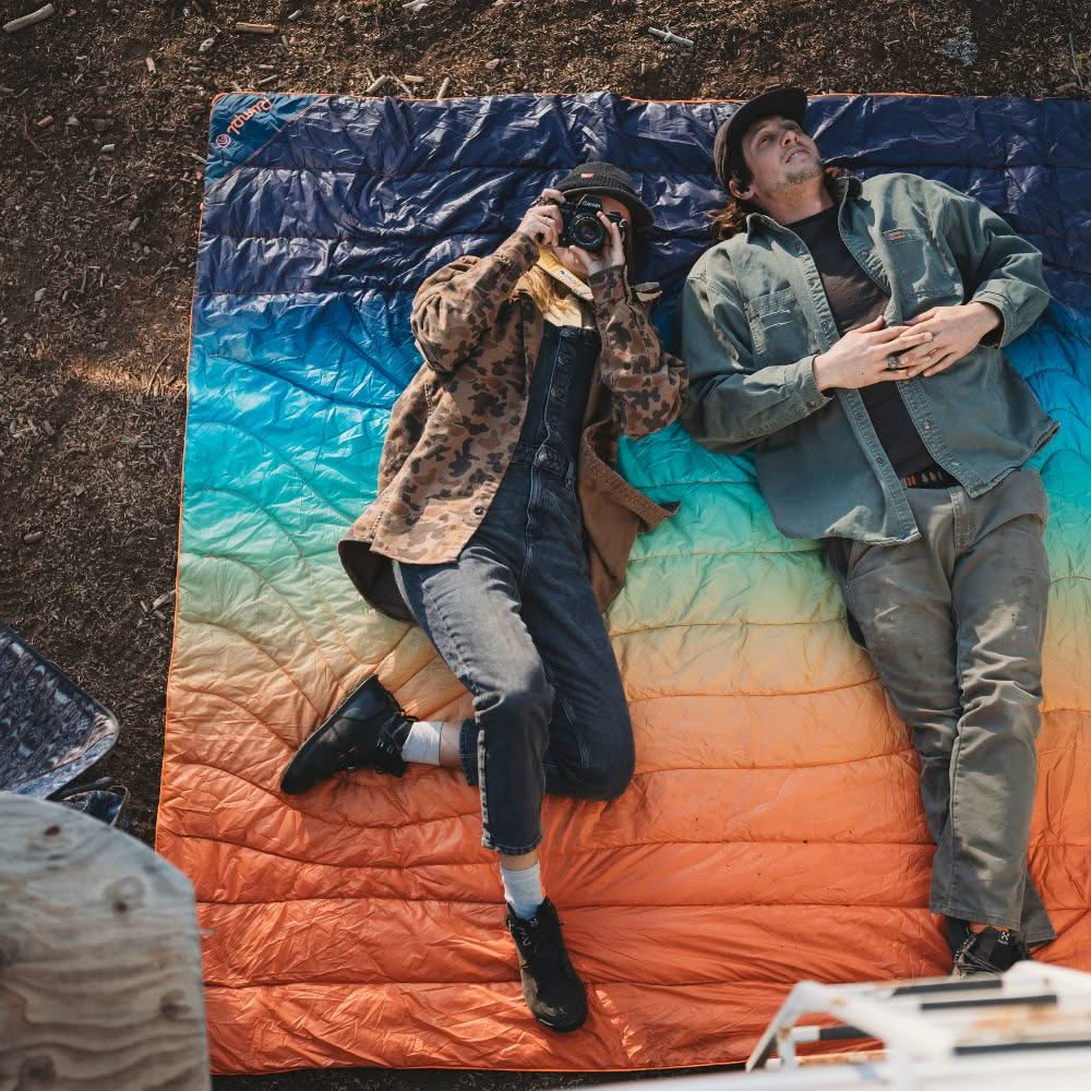 Original Puffy 2 Person Blanket - Baja Fade - Image 7