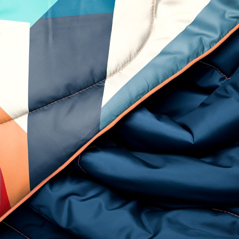 Original Puffy Blanket - Radiant Peak Eclipse - Image 4